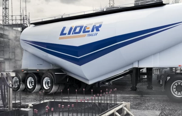 SILO-ANHÄNGER FÜR DEN TRANSPORT VON EXPLOSIVEN STOFFEN